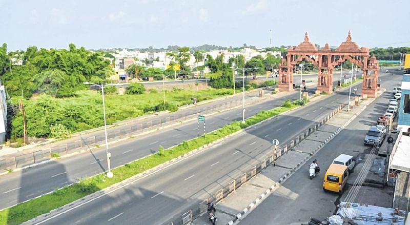 Clean city highway